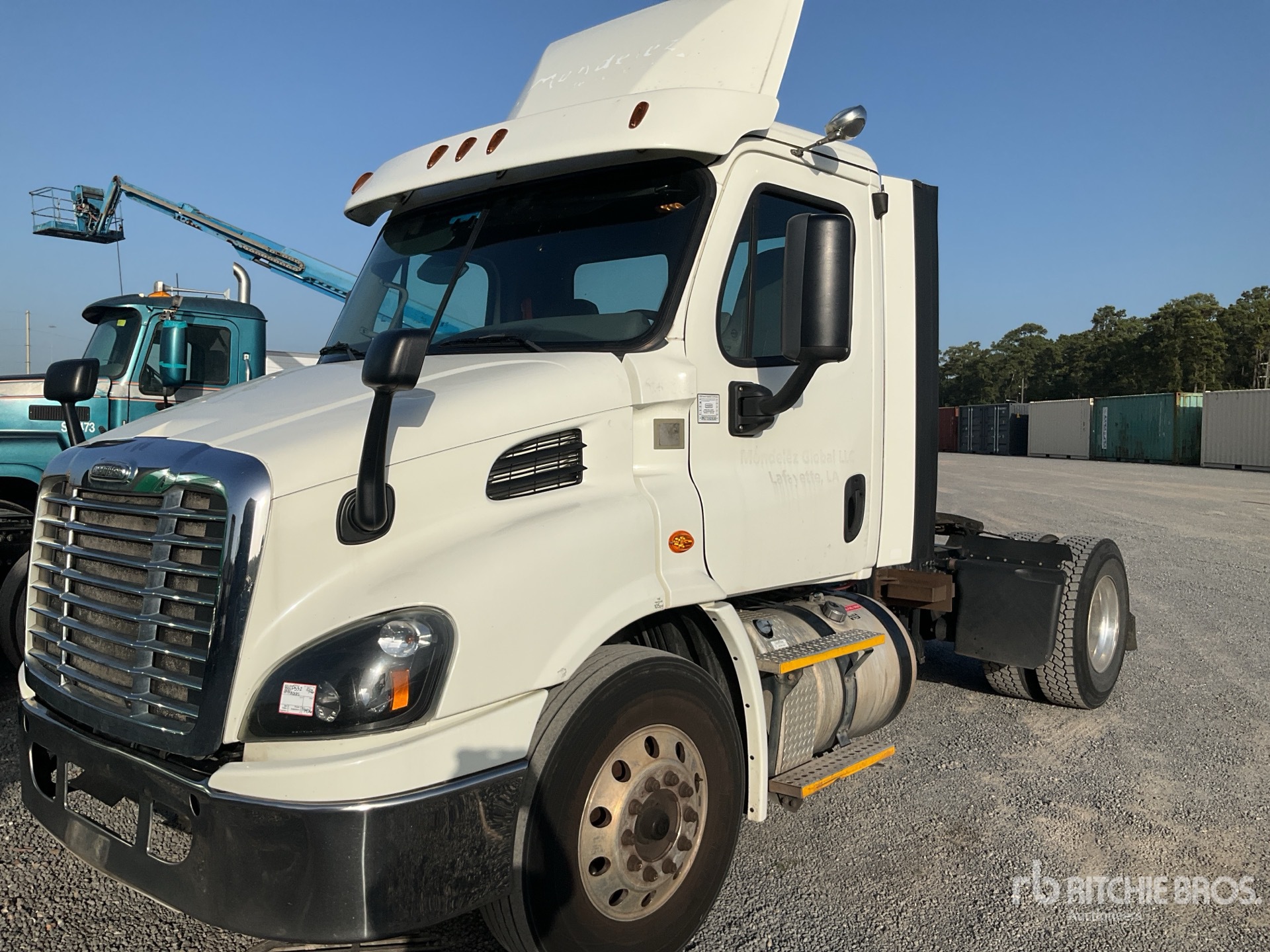 2017 Freightliner CASCADIA 113