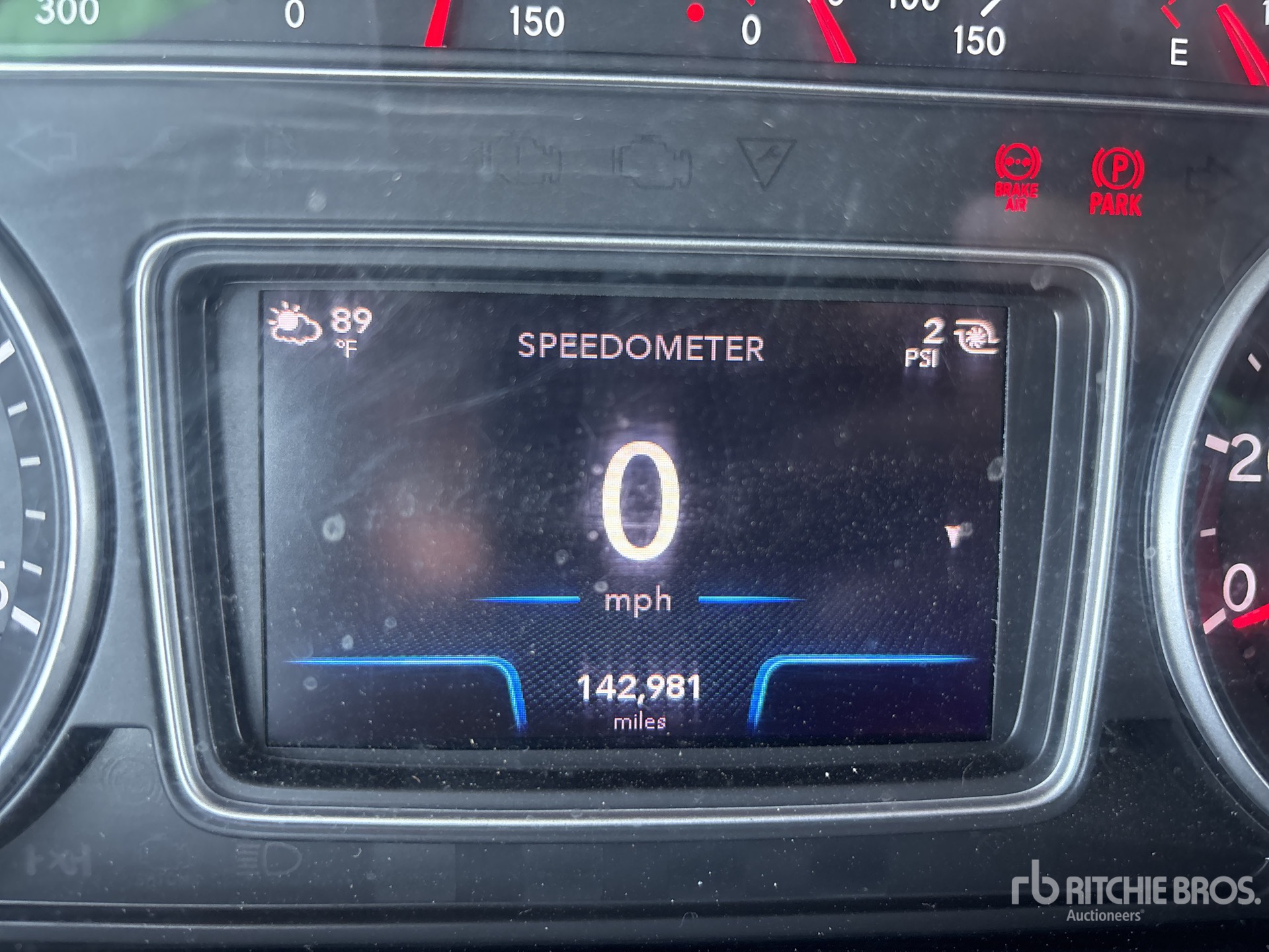 2019 International LT625