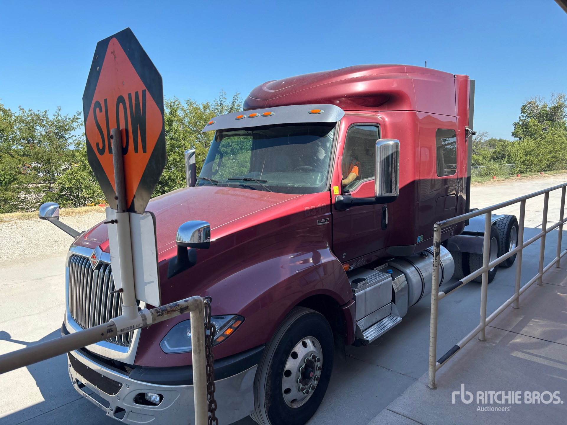 2019 International LT625