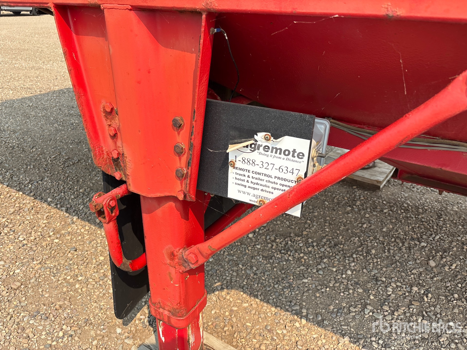 Doepker 28 FT TRI/A SUPER B-TRAIN LEAD