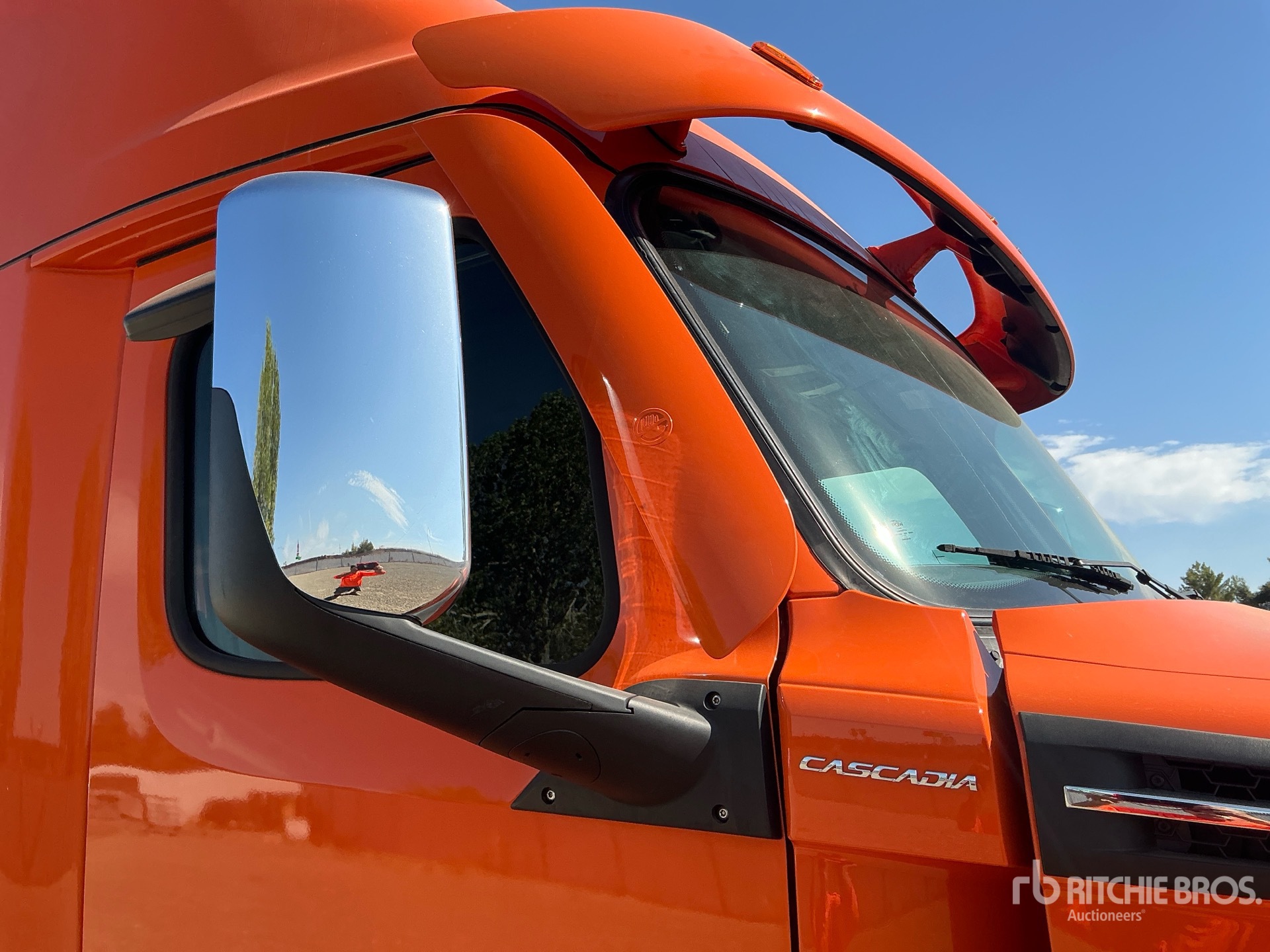 2024 Freightliner CASCADIA 126
