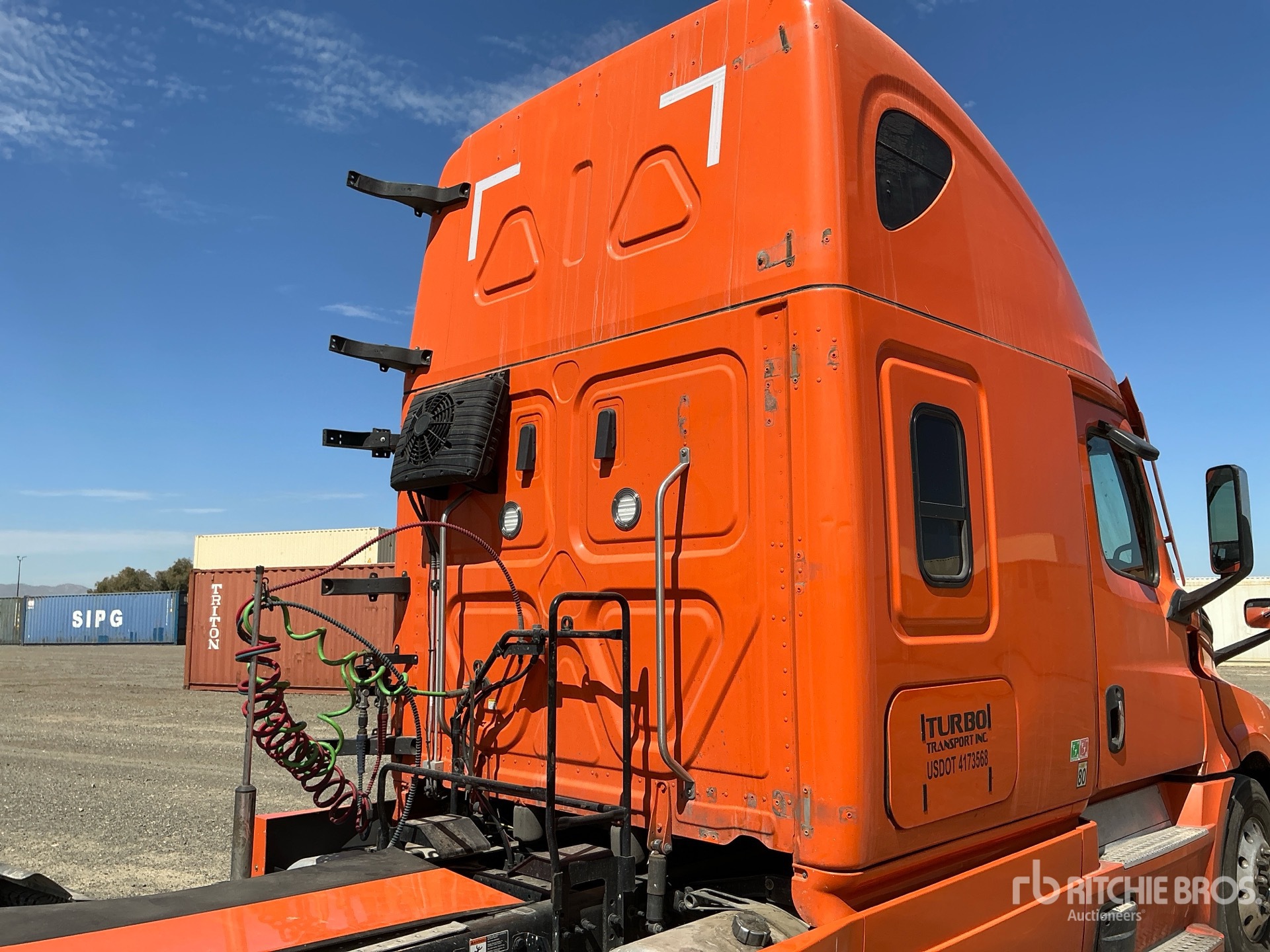 2024 Freightliner CASCADIA 126
