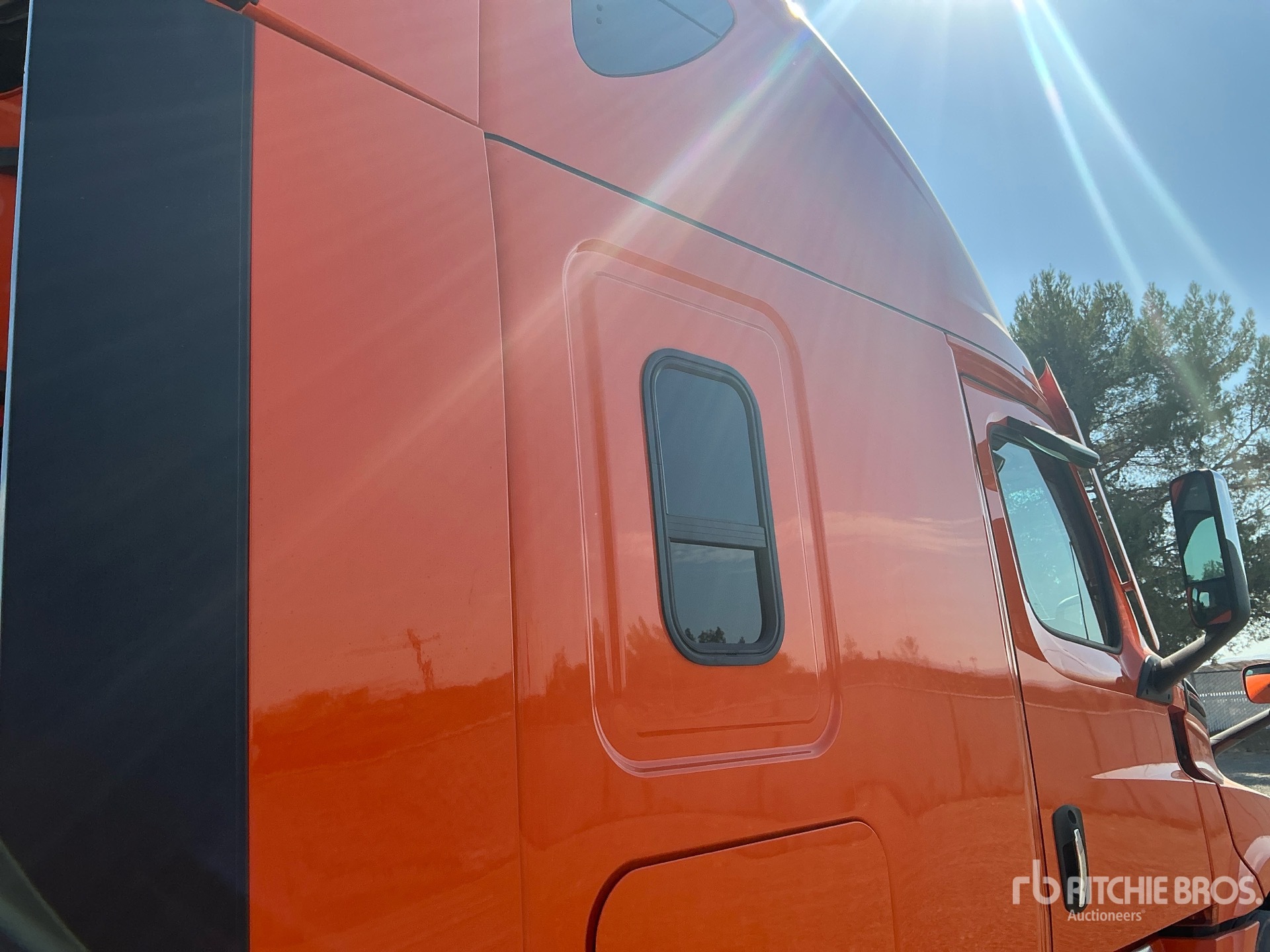 2024 Freightliner CASCADIA 126