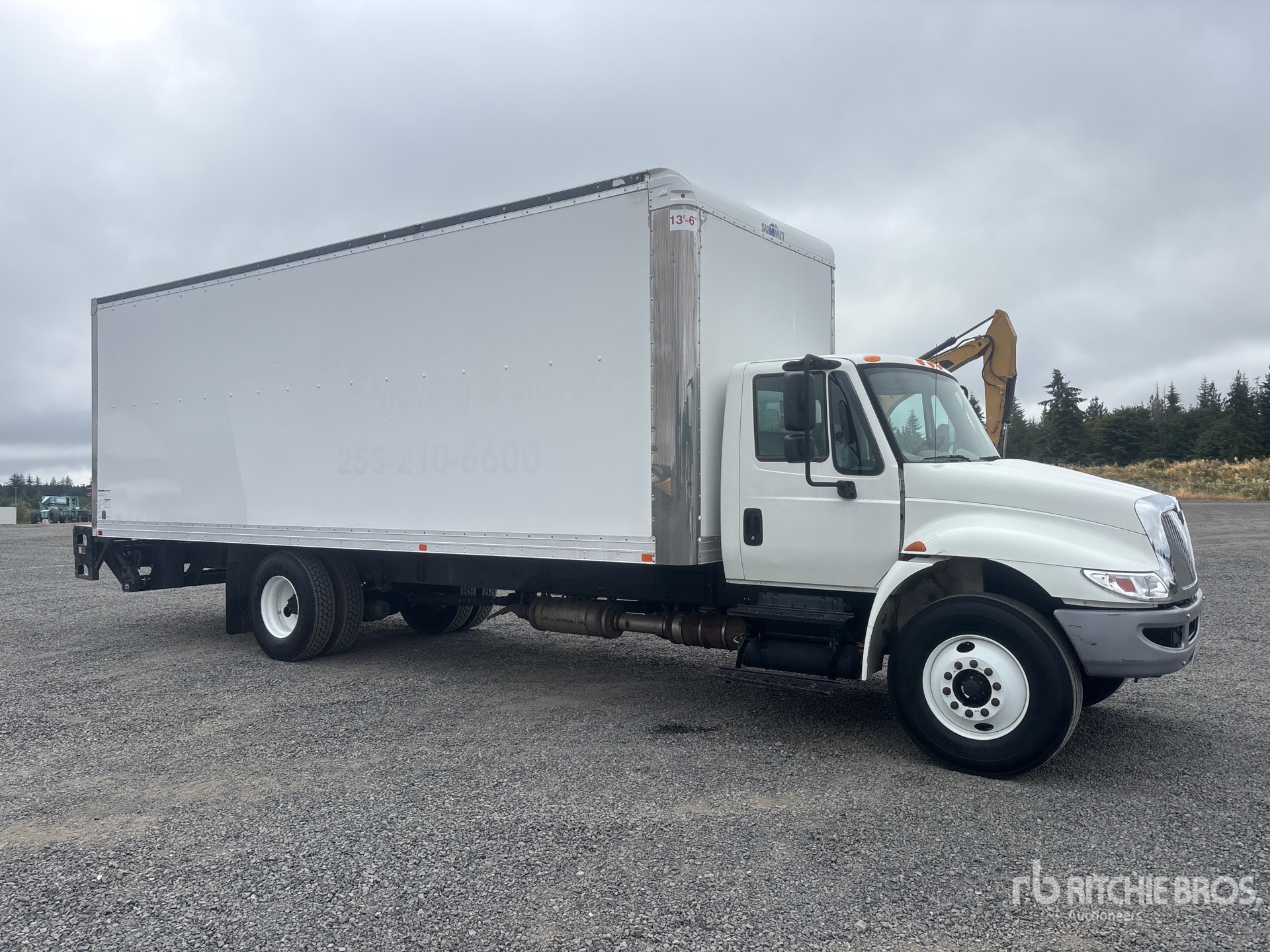 2017 International DURASTAR 4300