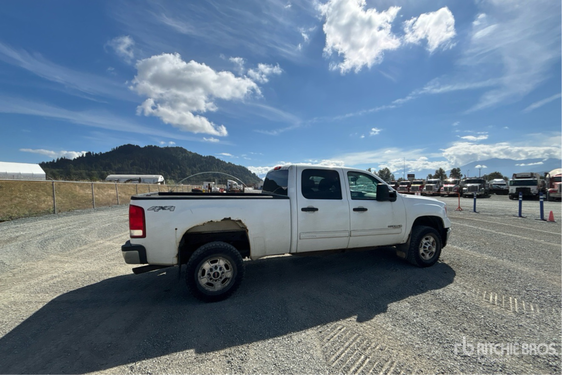 2011 GMC SIERRA 2500HD