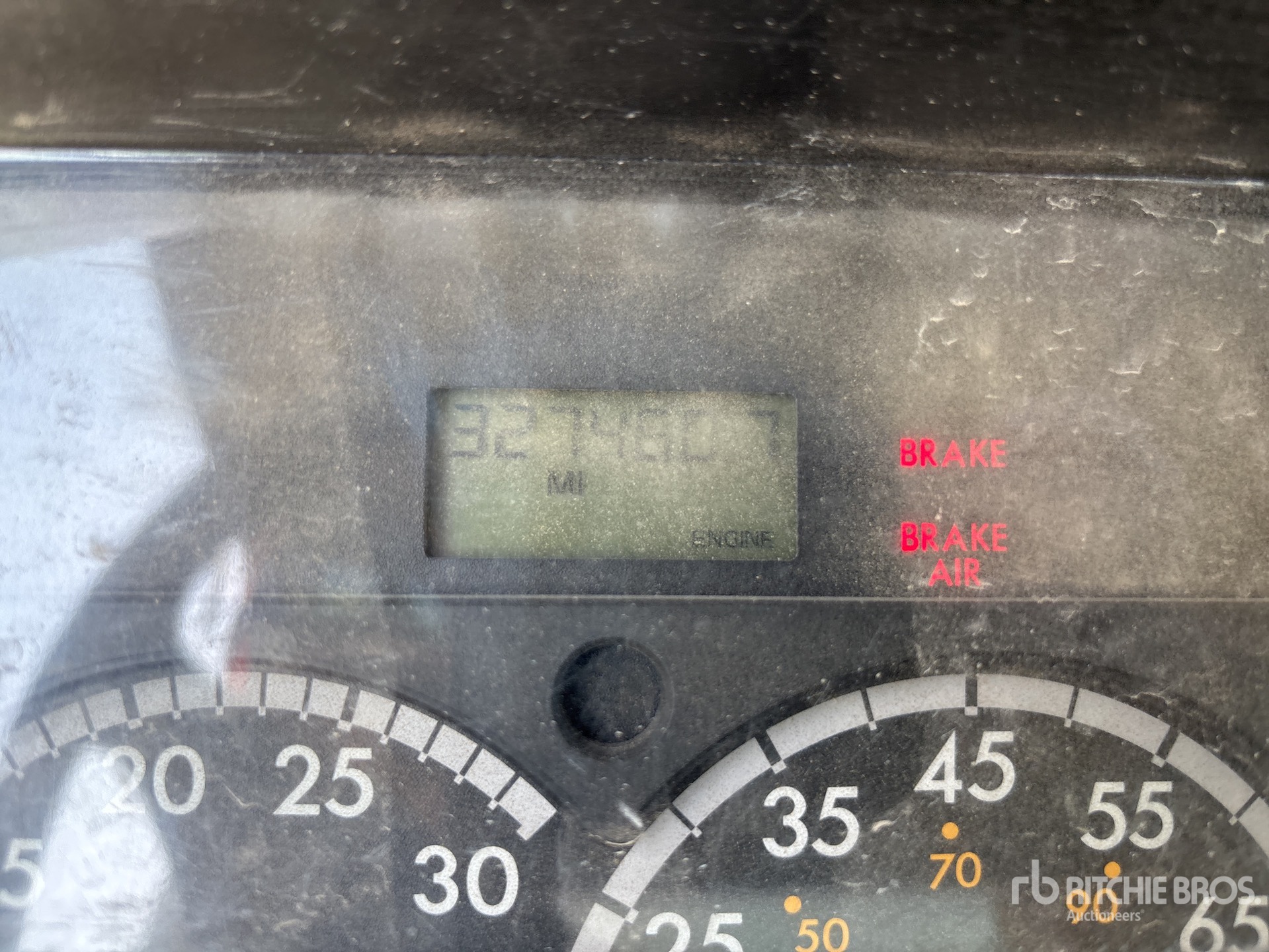2011 Freightliner M2 106