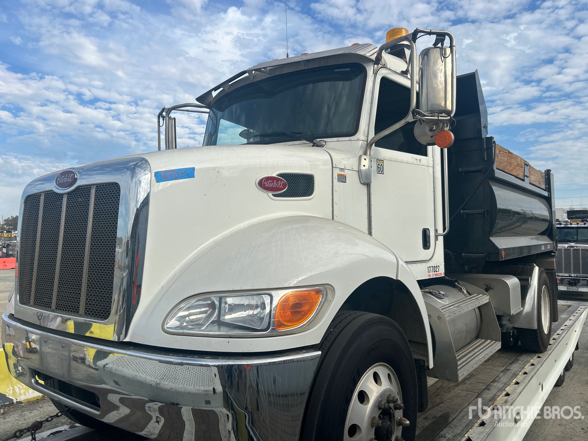 2019 Peterbilt 337