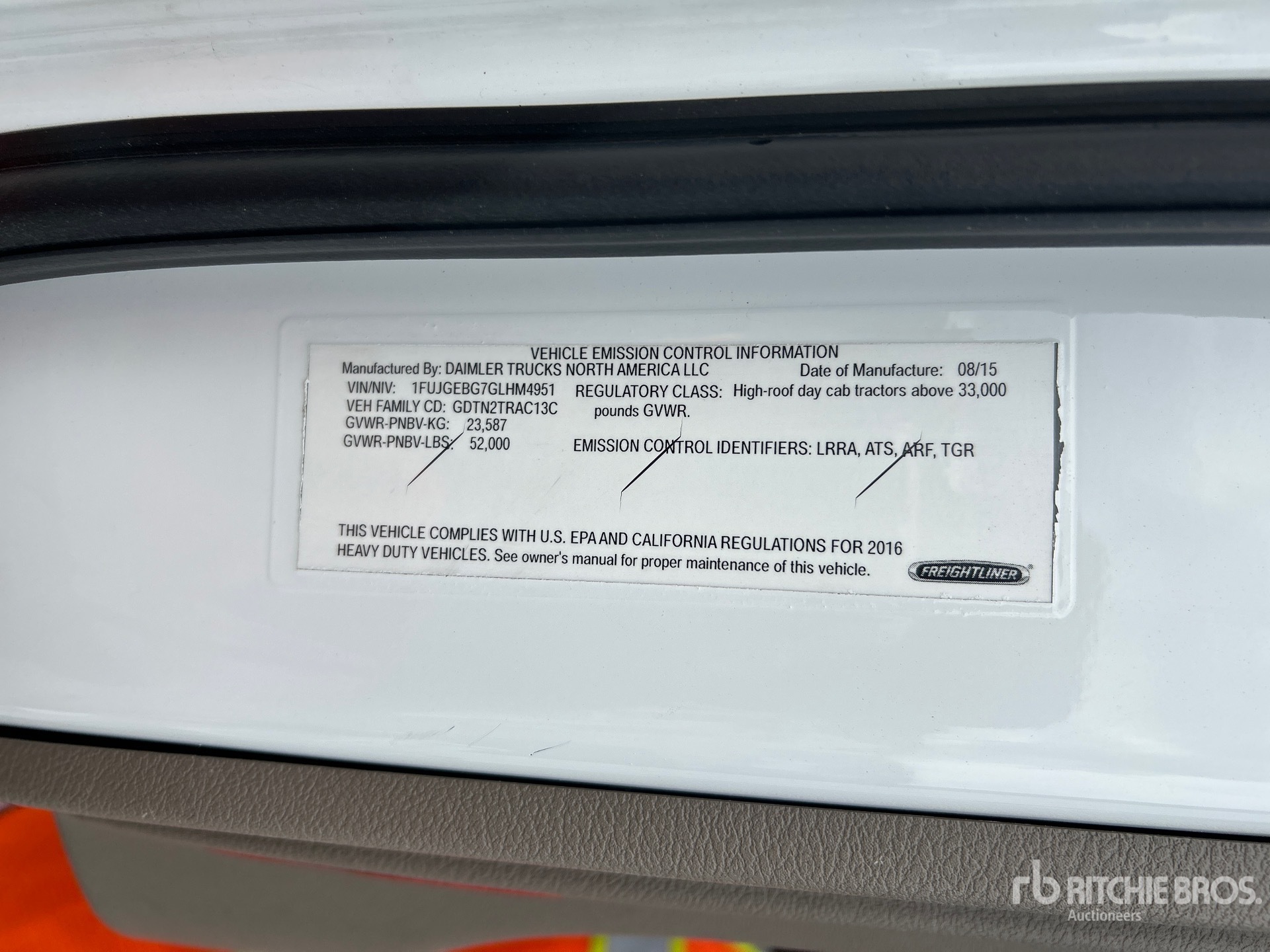 2016 Freightliner CASCADIA 125