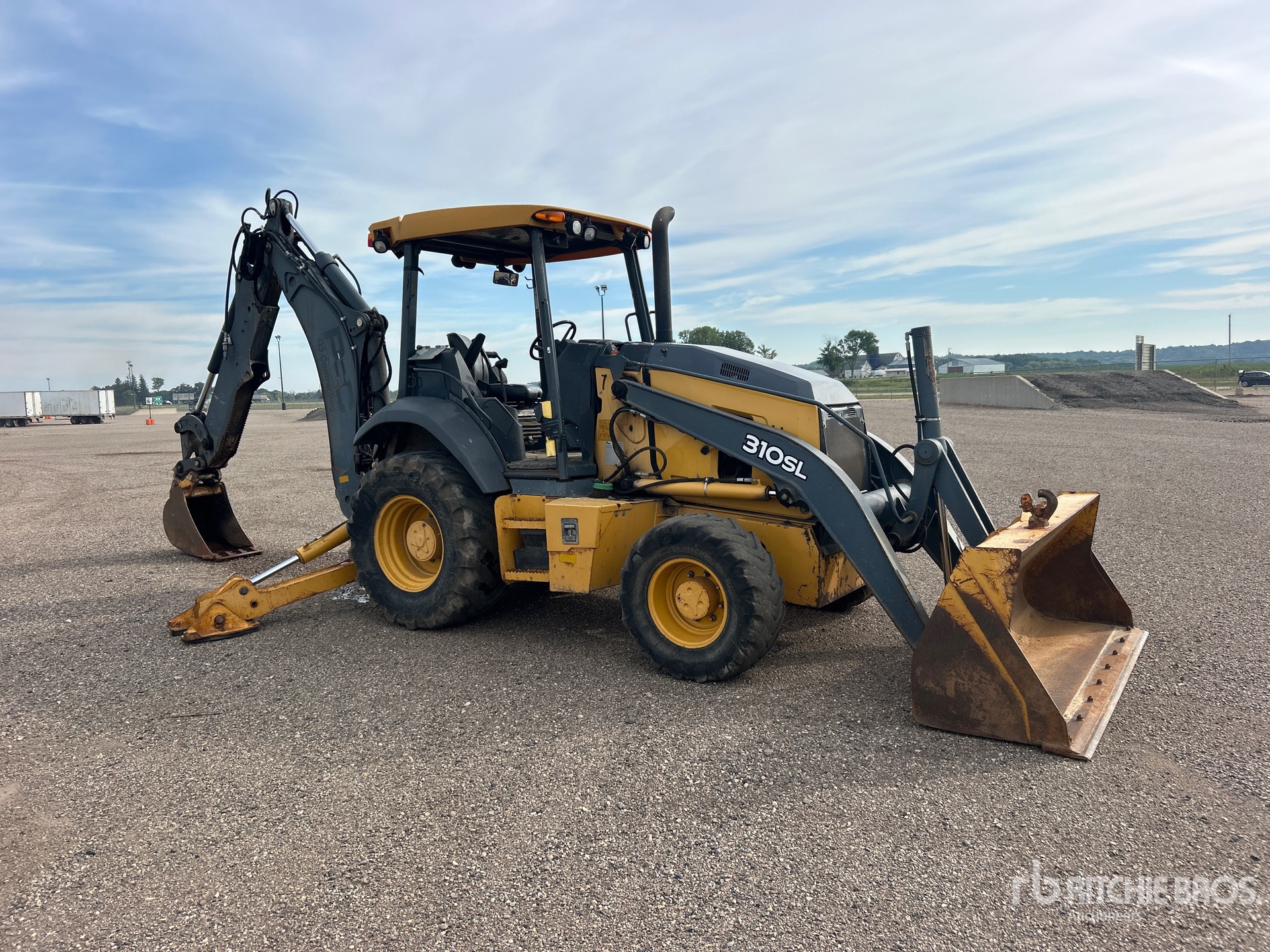 2015 John Deere 310SL