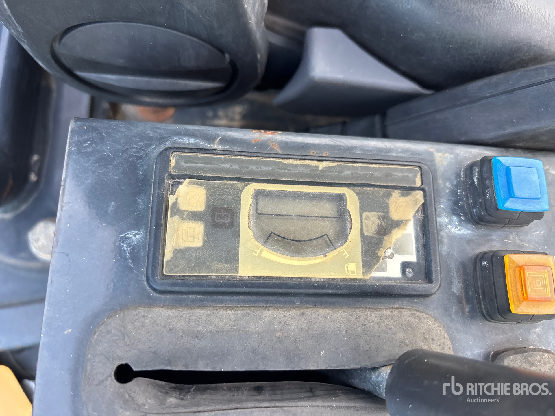 2016 John Deere 17G