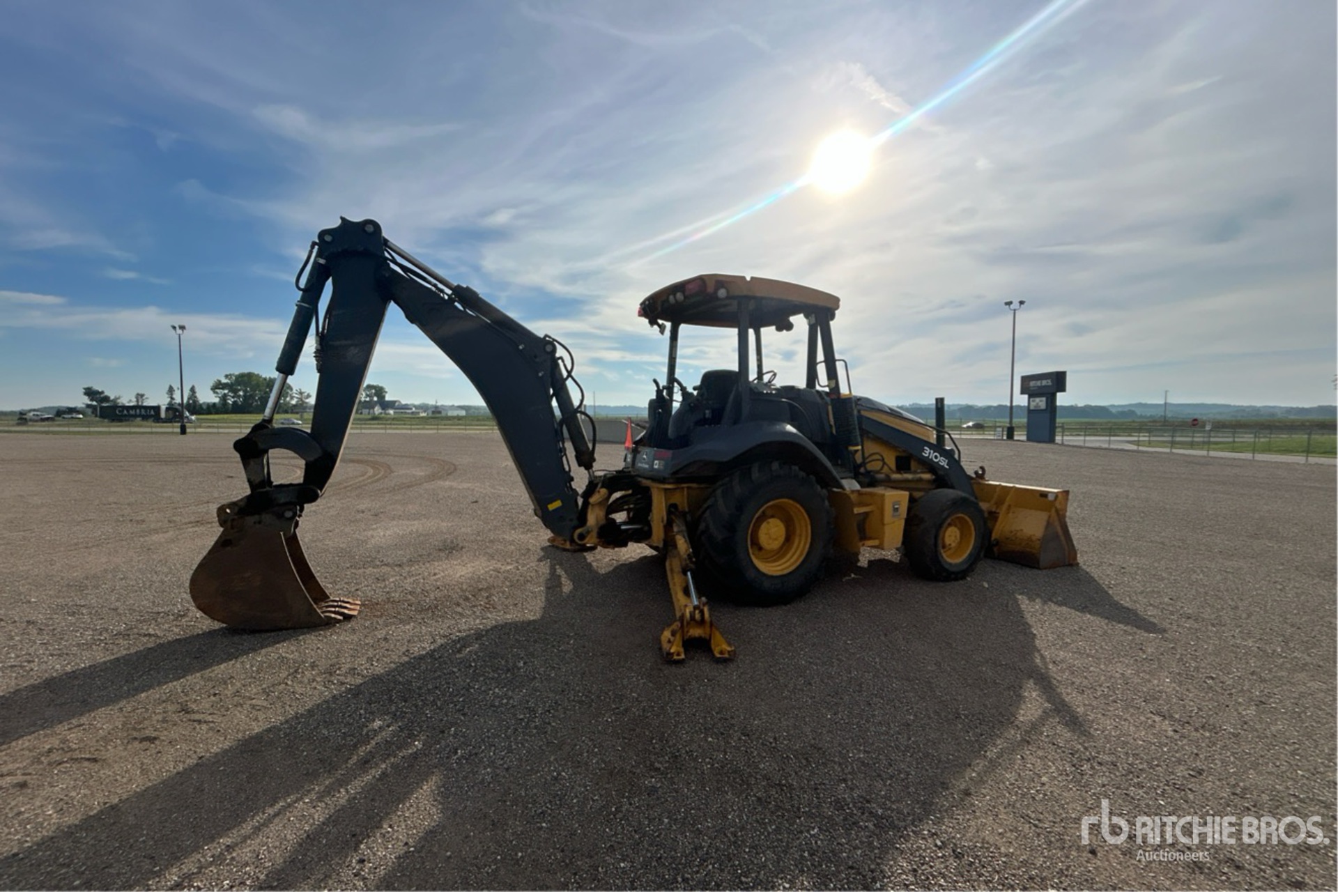2016 John Deere 310SL