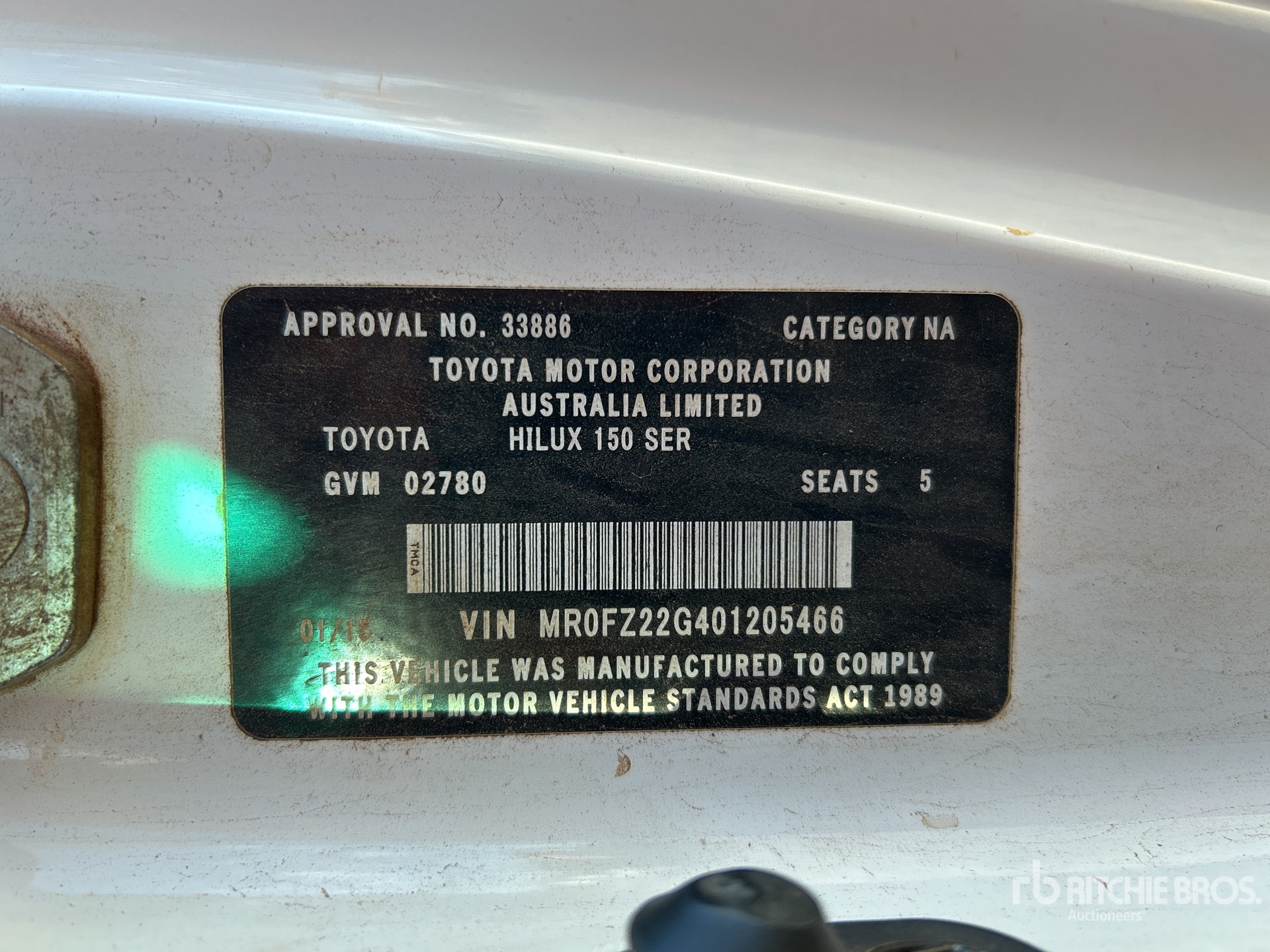 2015 Toyota HILUX SR