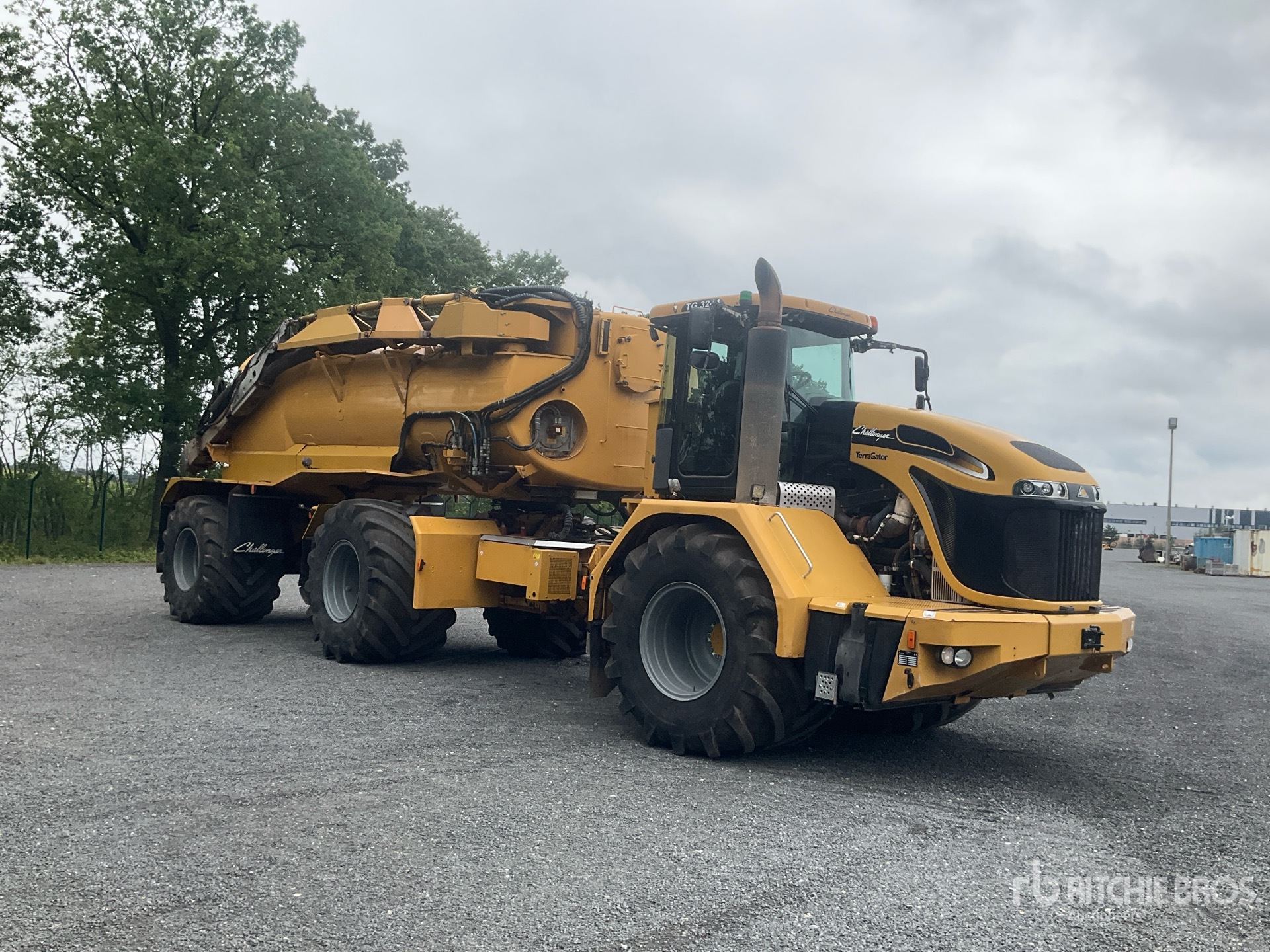2012 Challenger TERRAGATOR 3244
