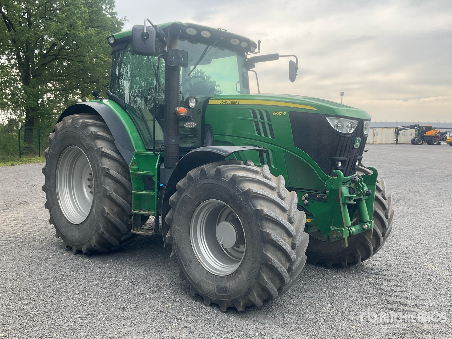 2014 John Deere 6170R