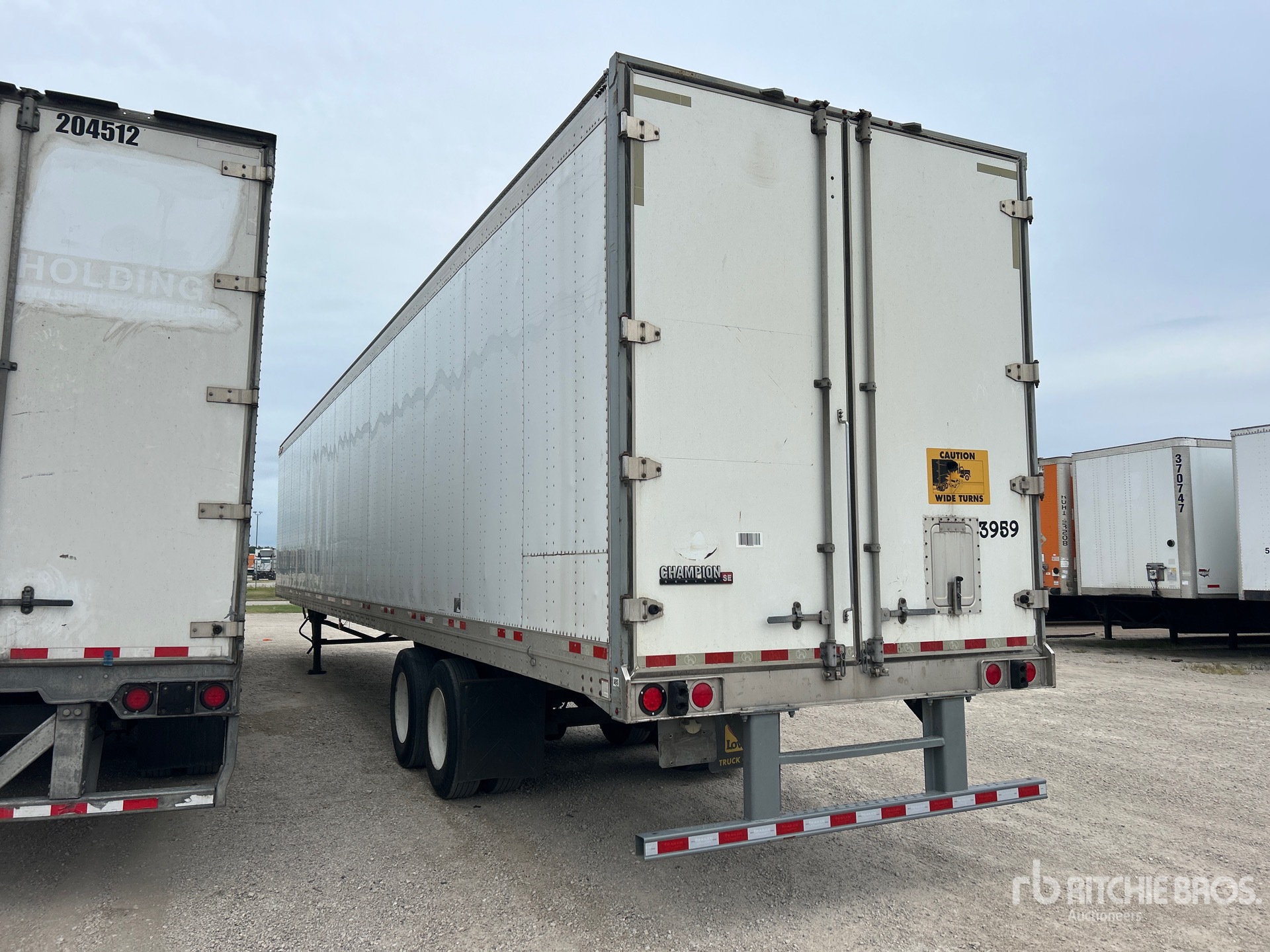 General Appearance with Picture, Left Rear Corner