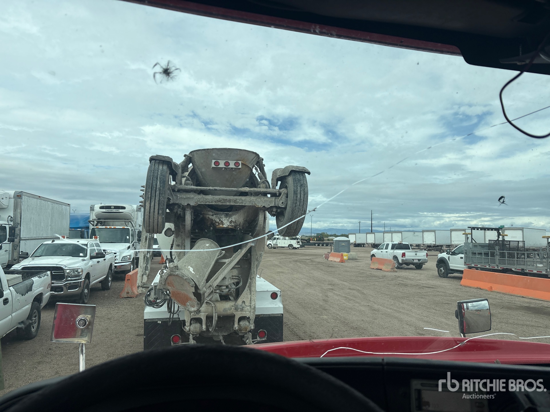 2014 International LF687
