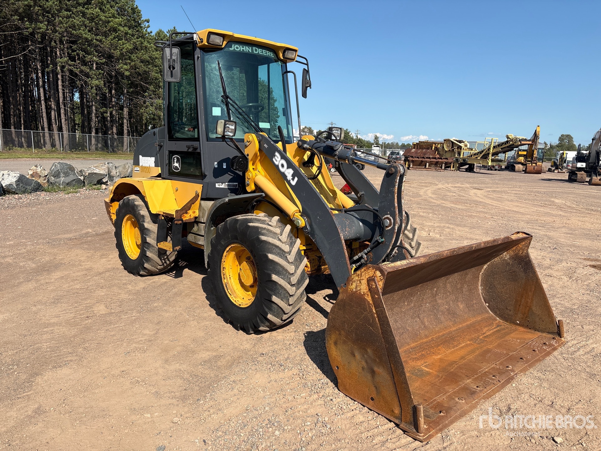 2011 John Deere 304J