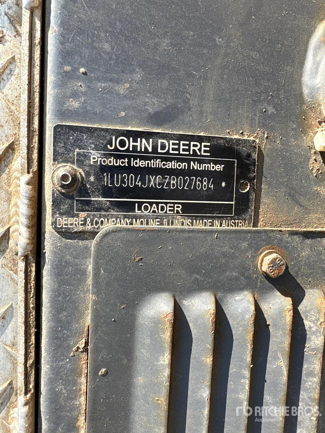 2011 John Deere 304J