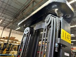 Hydraulics with Mast Lift Cylinders