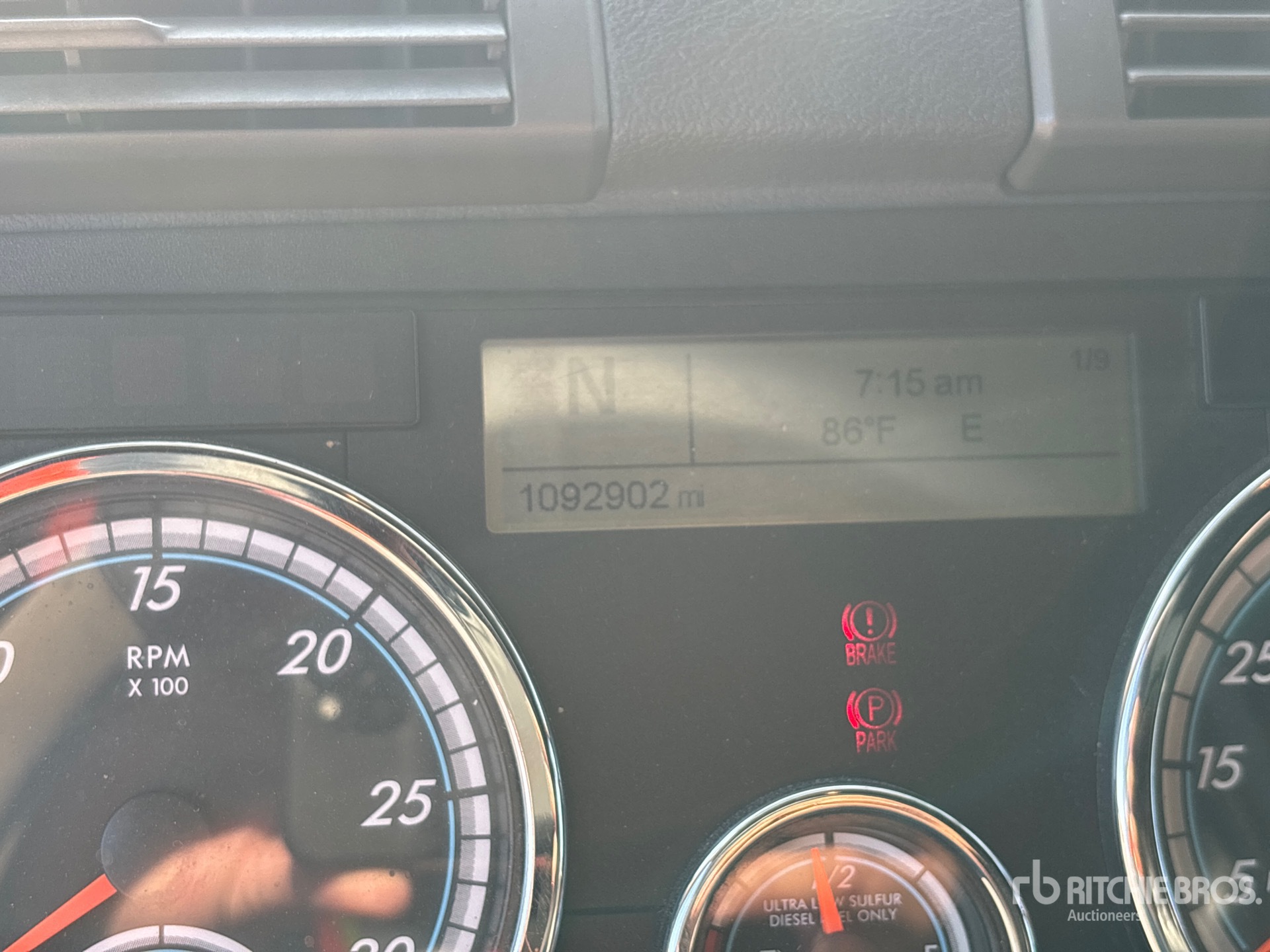 2016 Freightliner CASCADIA 125