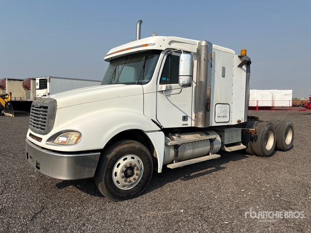 2007 Freightliner Columbia 120 6x4 T/a Sleeper Truck Tractor