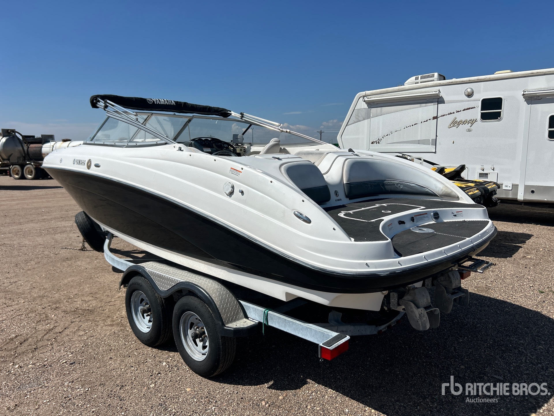 General Appearance with Picture, Left Rear Corner