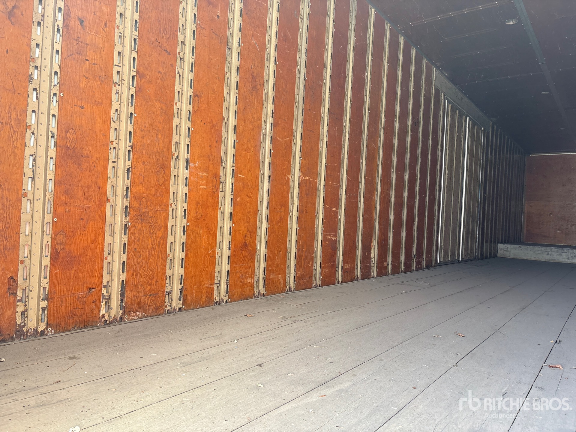 1984 Dorsey 51 ft x 102 in T/A
