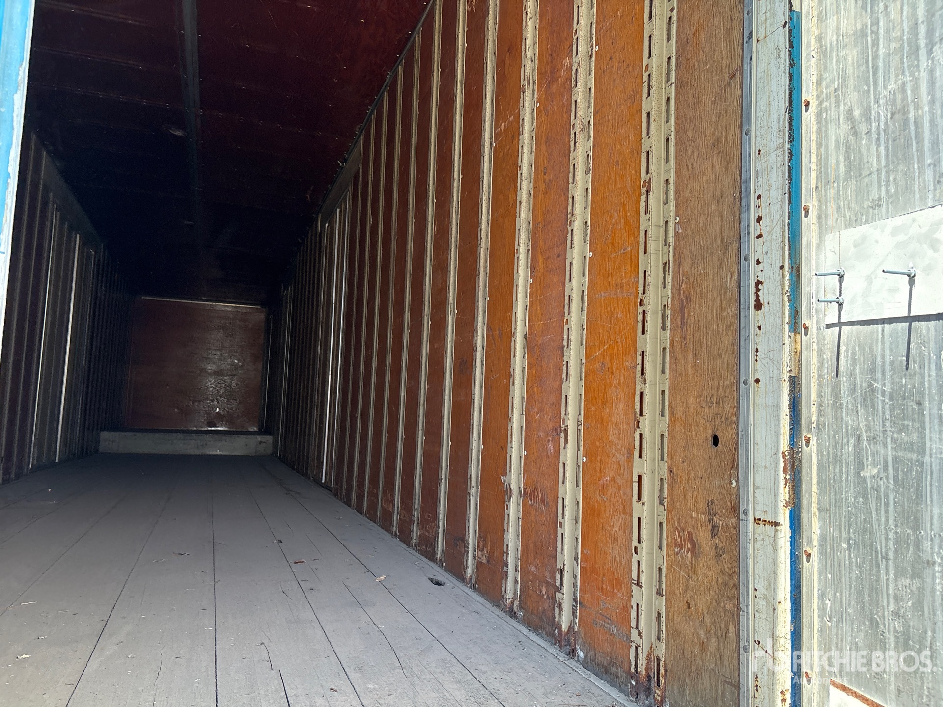 1984 Dorsey 51 ft x 102 in T/A