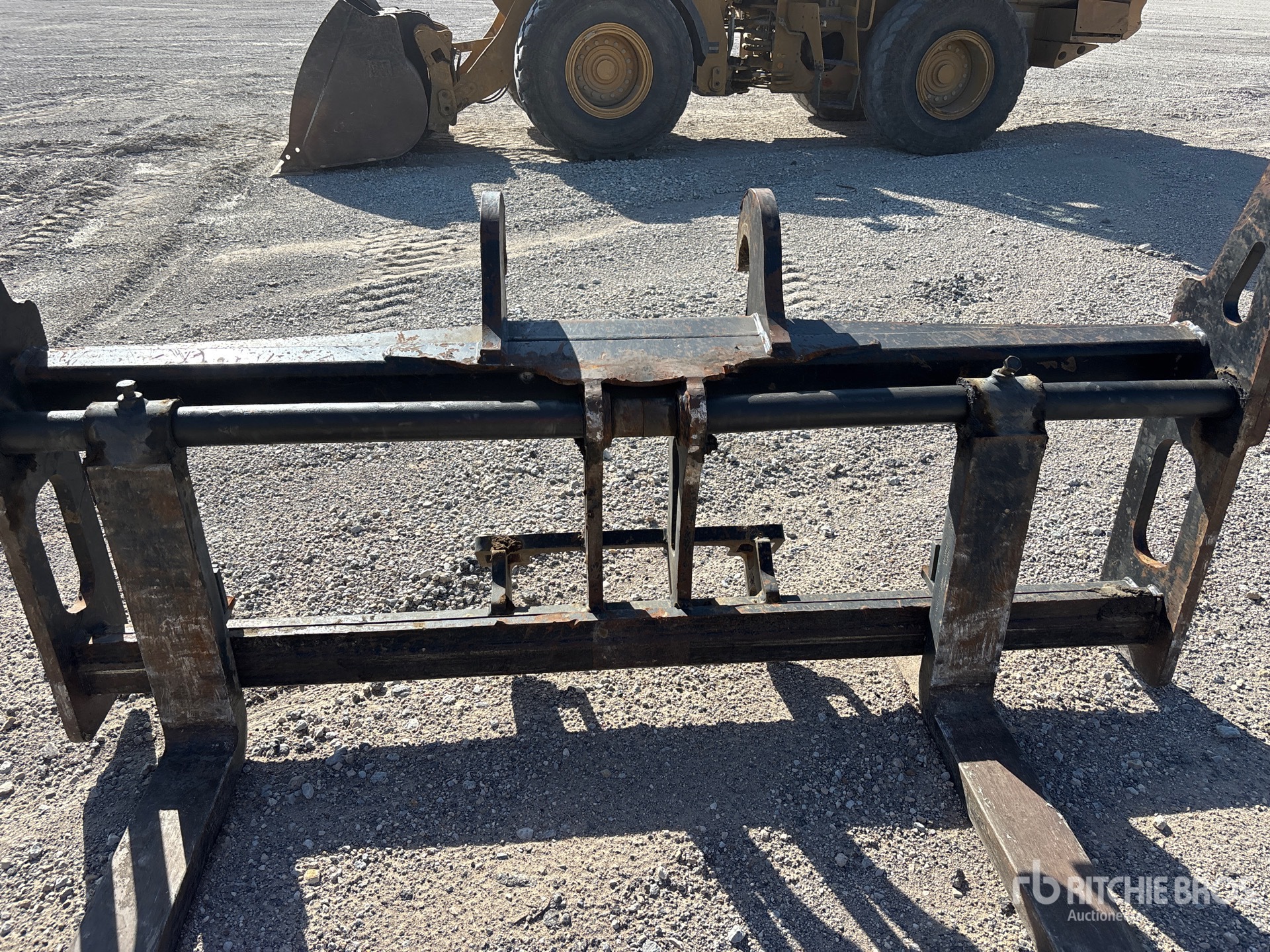 Caterpillar 71 in Q/C - Fits Cat 938M