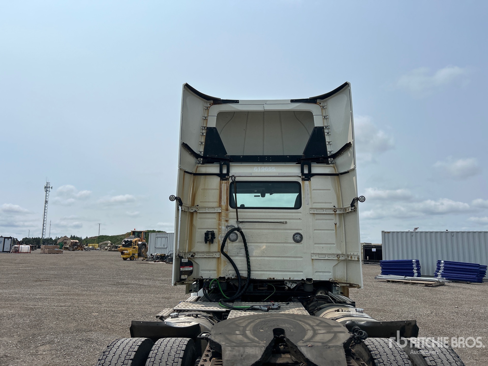 2019 Volvo VNR