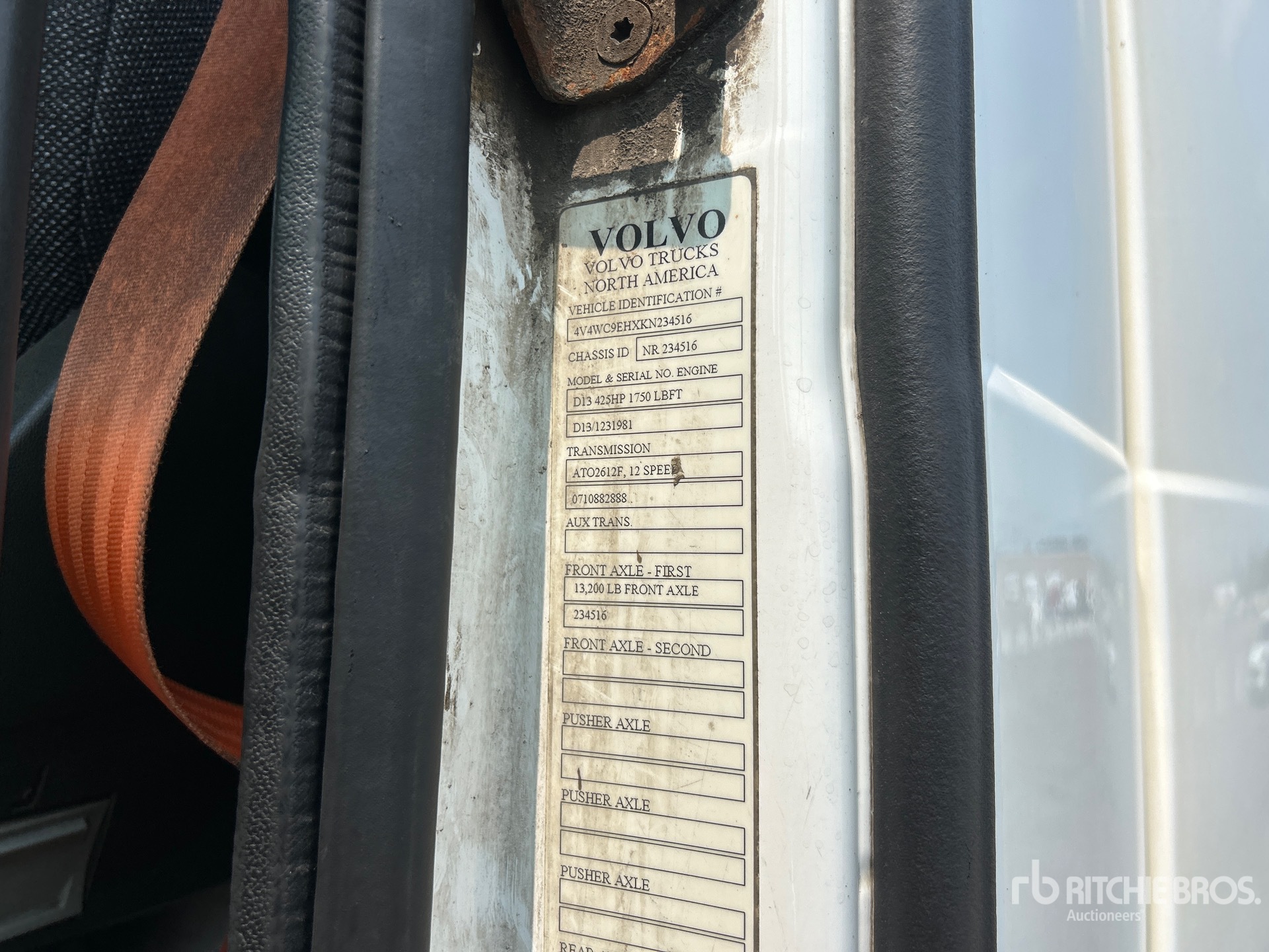 2019 Volvo VNR