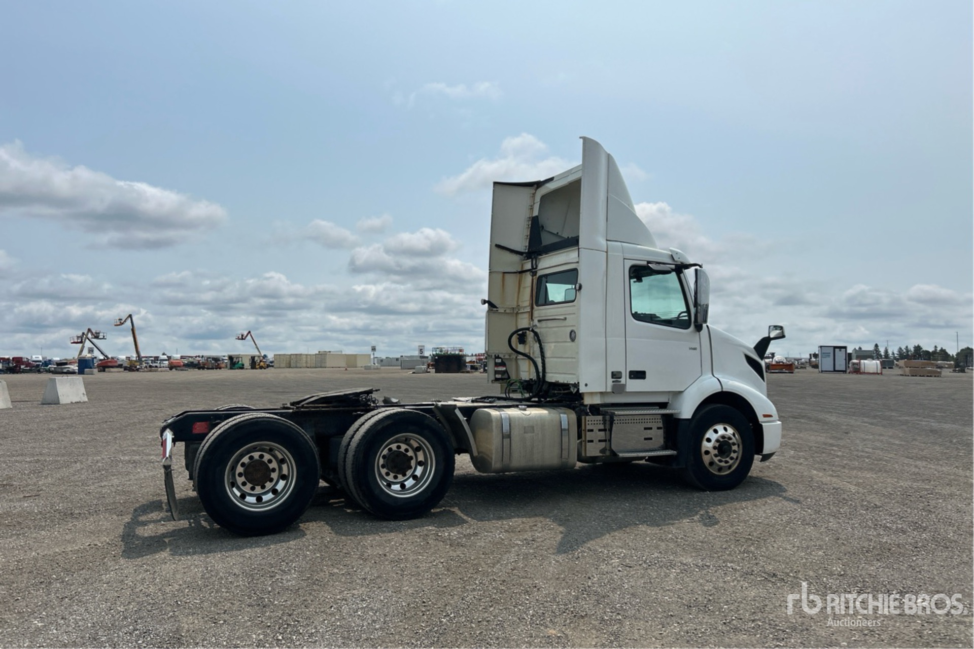2019 Volvo VNR
