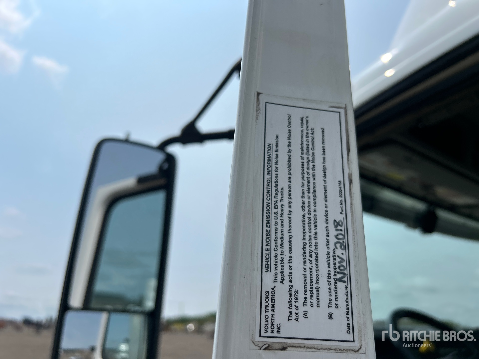 2019 Volvo VNR