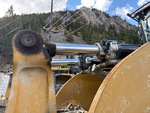 Hydraulics with Bucket Tilt Cylinders