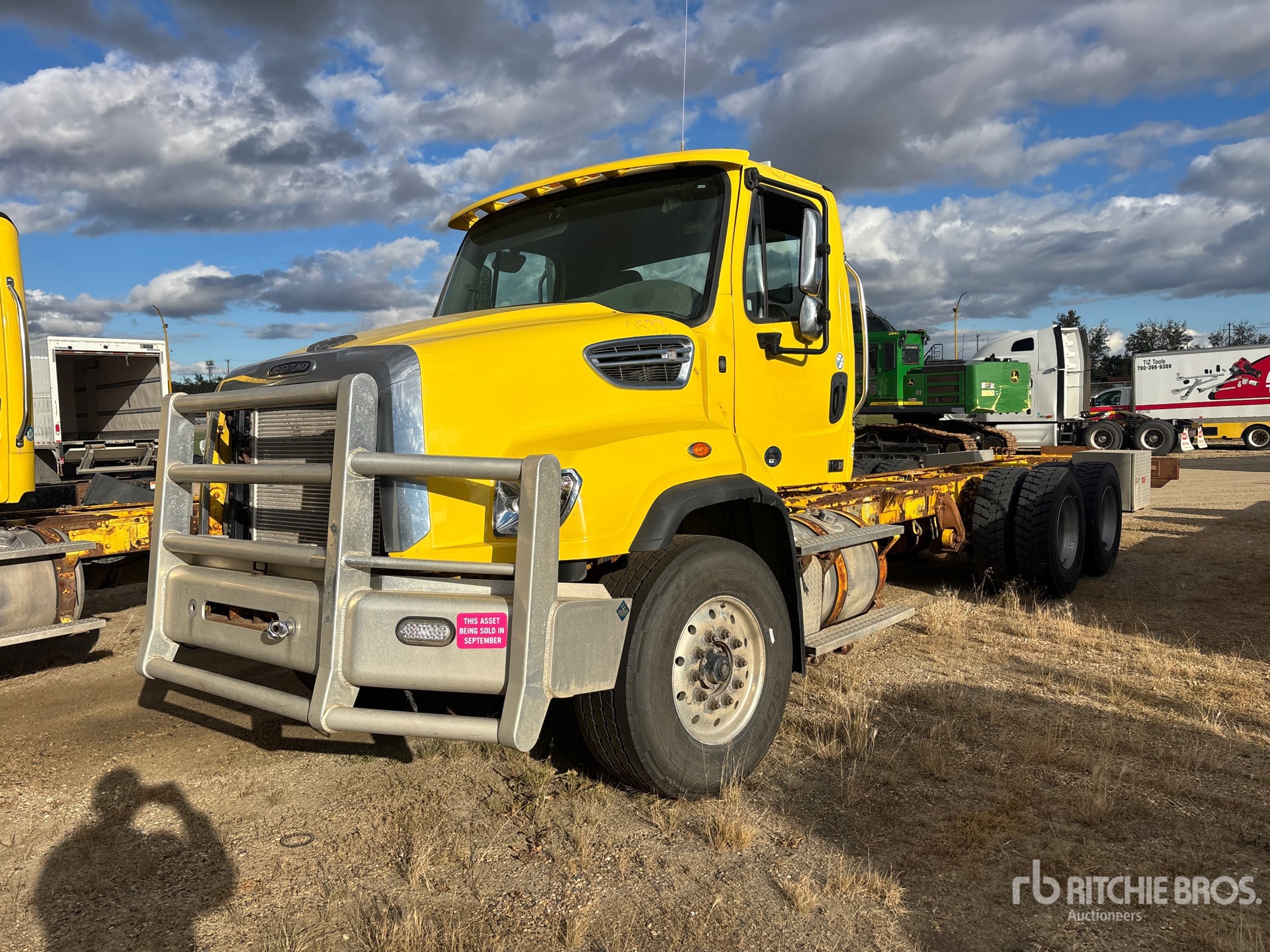 Photo of 2016 Freightliner 114SD