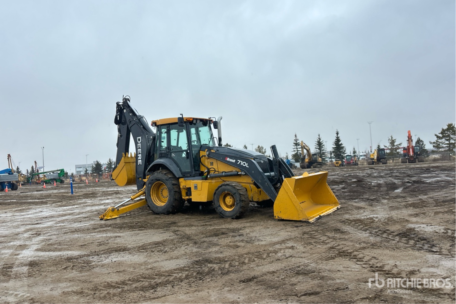 2019 John Deere 710L