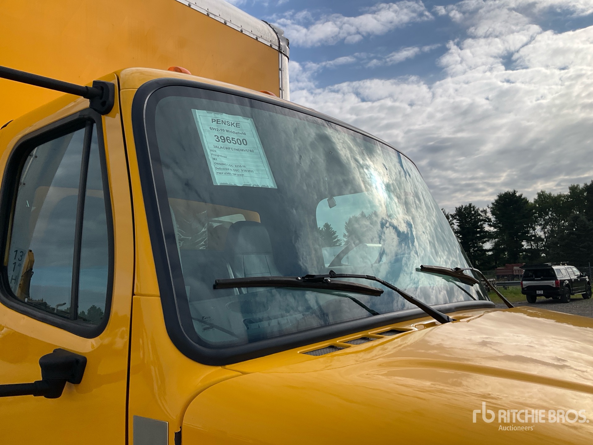 2022 Freightliner M2 106