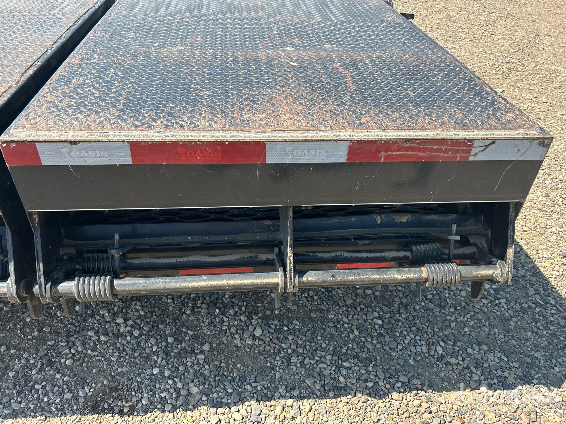 2021 Oasis 30 FT TRI/A