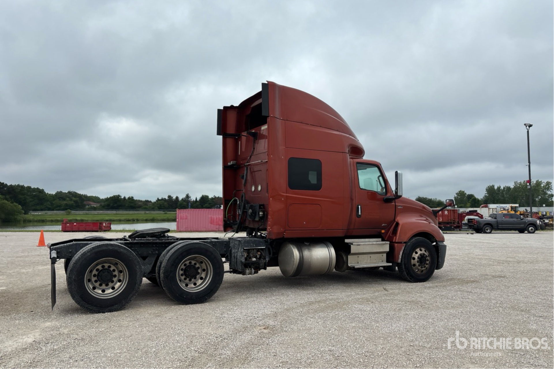 2018 International LT625