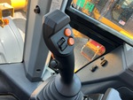 Control Station with Auxiliary Hydraulic Control