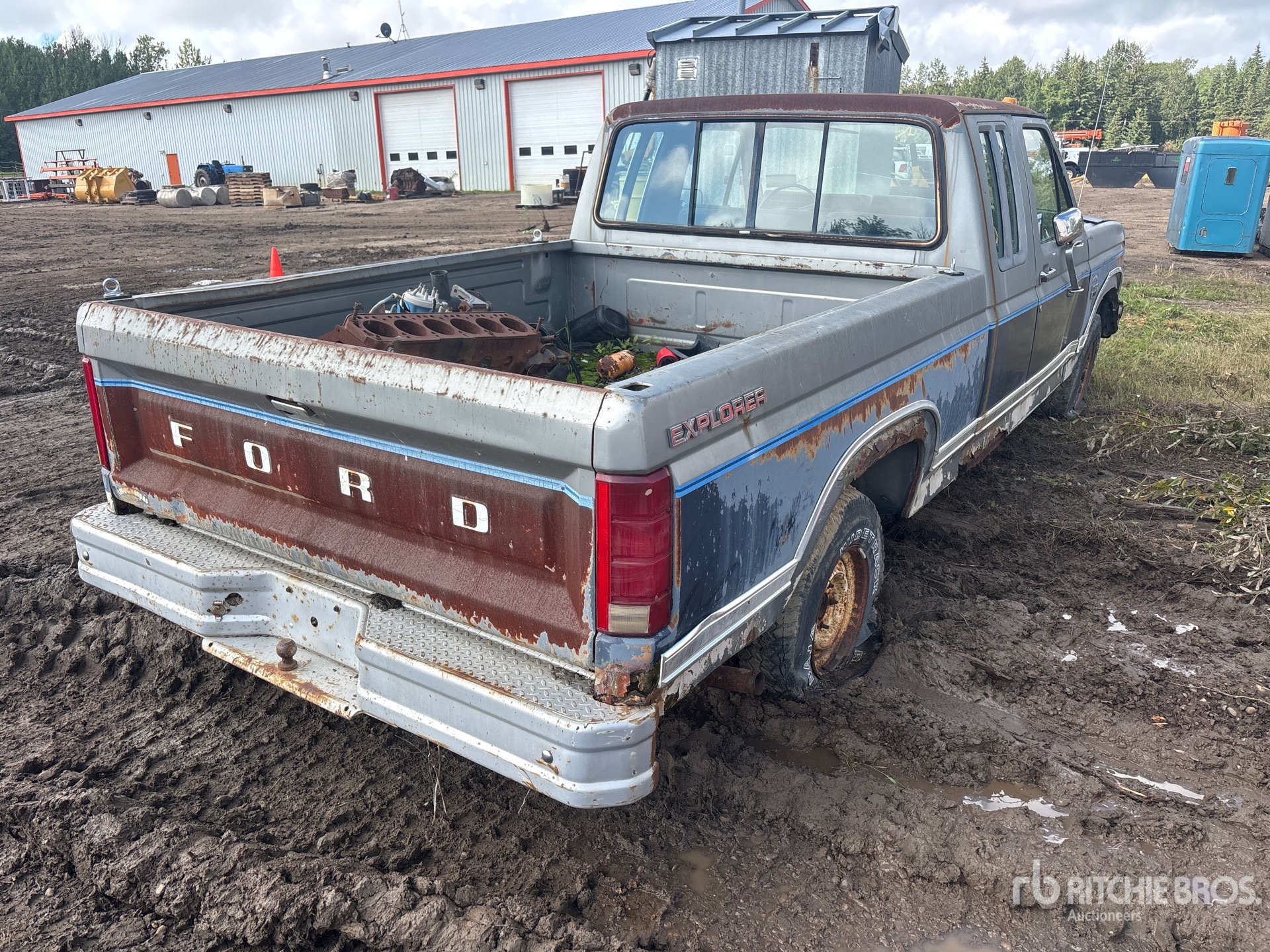 General Appearance with Picture, Right Rear Corner