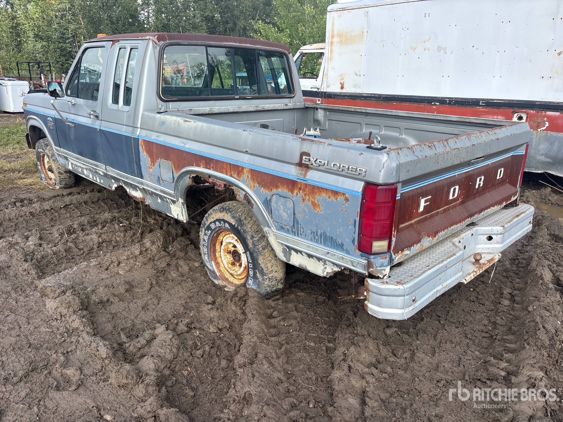General Appearance with Picture, Left Rear Corner