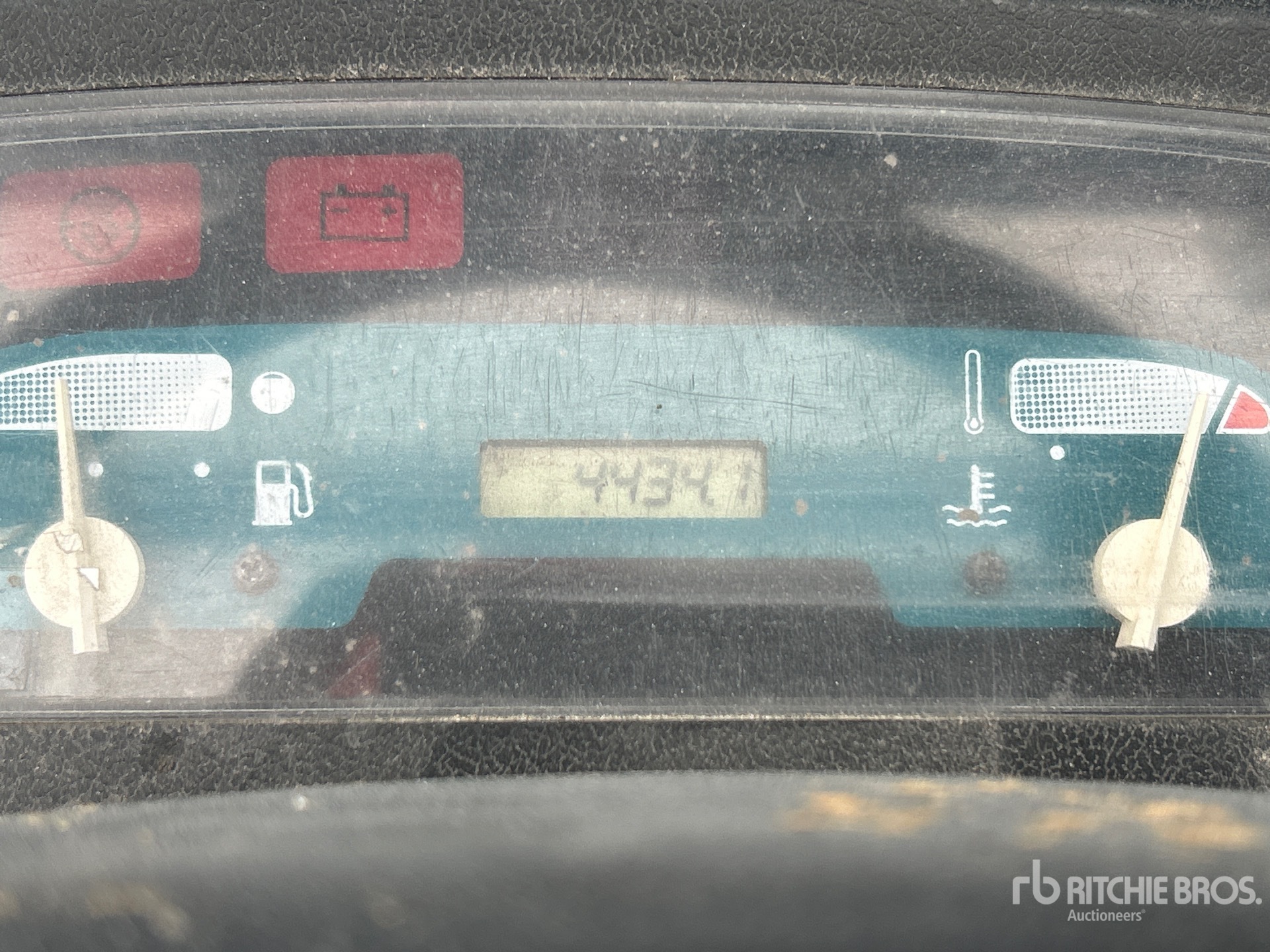 General Appearance with Hour Meter / Odometer