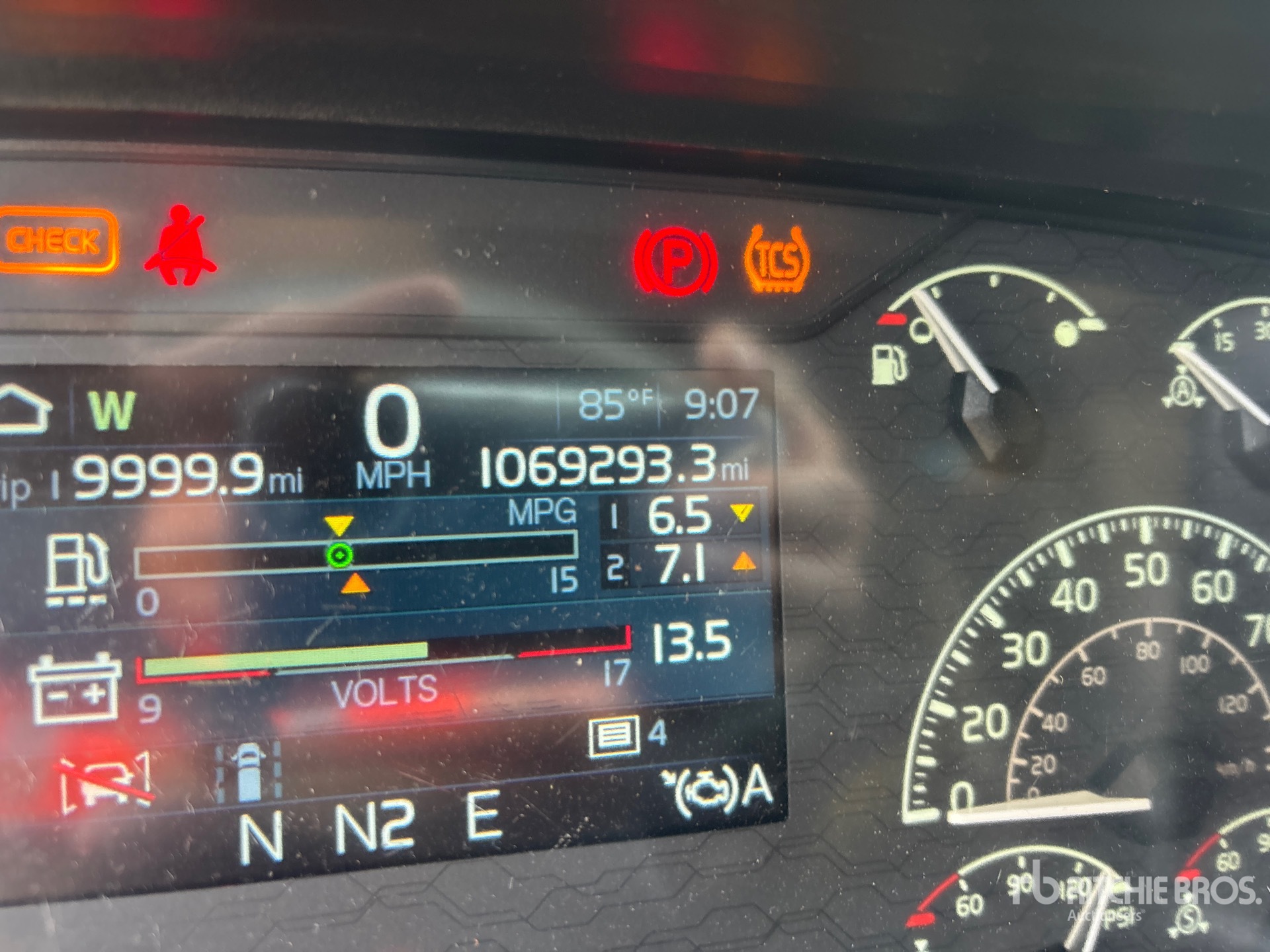 2020 Volvo VNL860