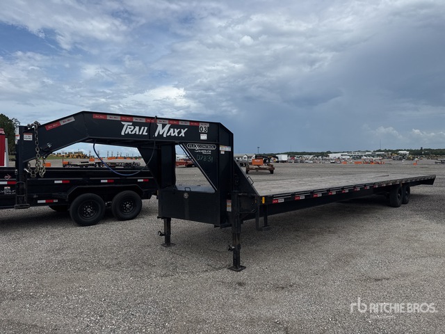 2025 Trailmaxx Equipment Trailer