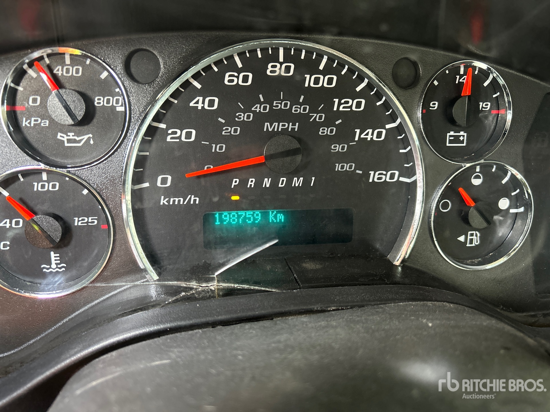 2011 GMC G2500
