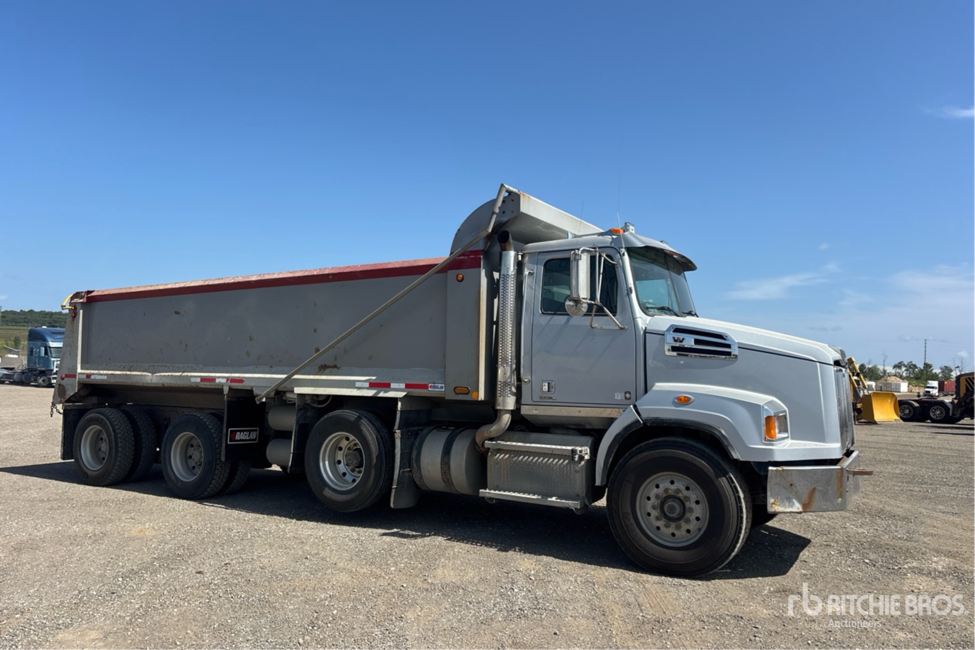 2016 Western Star 4700SB