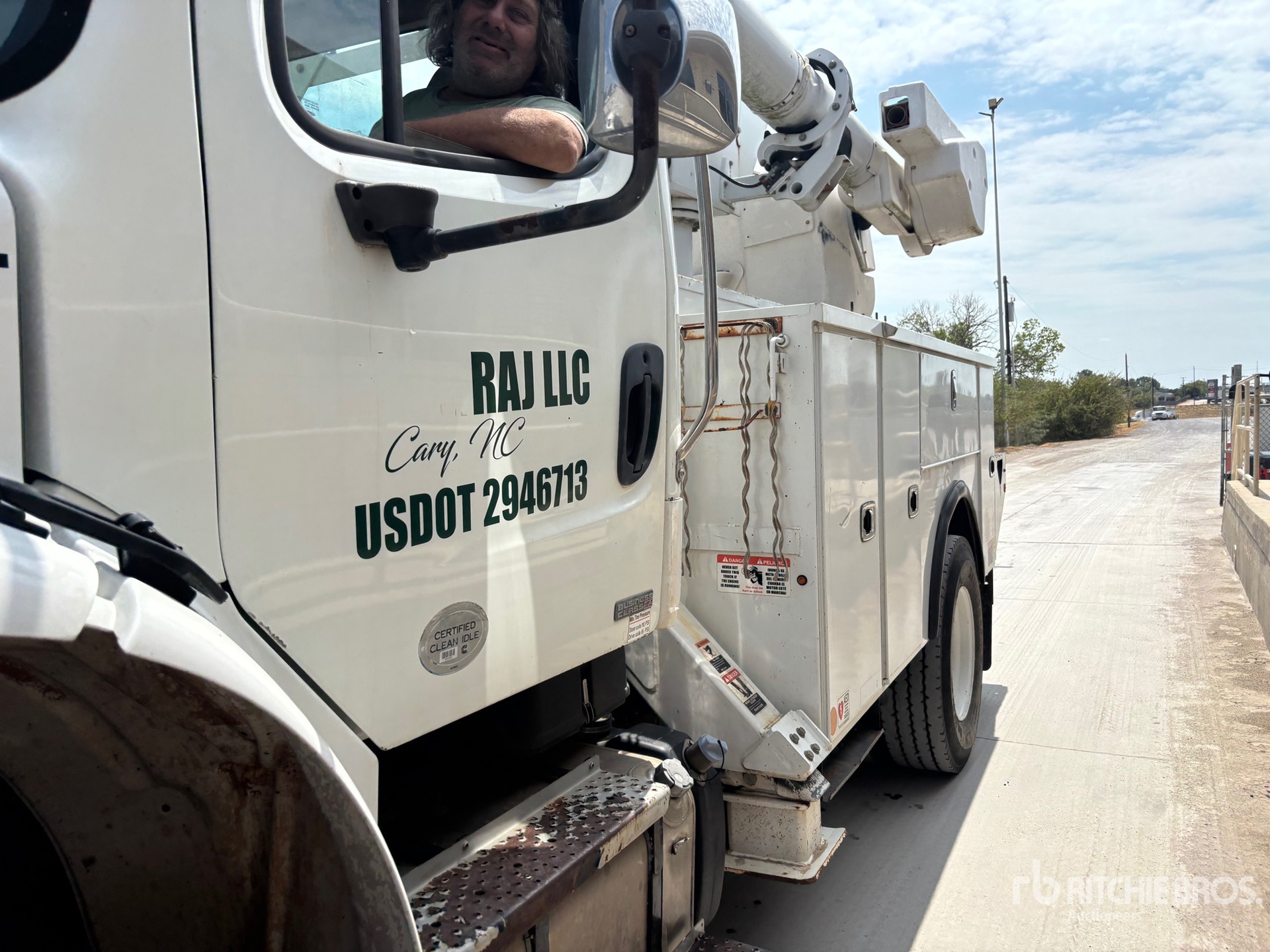 2016 Freightliner M2 106