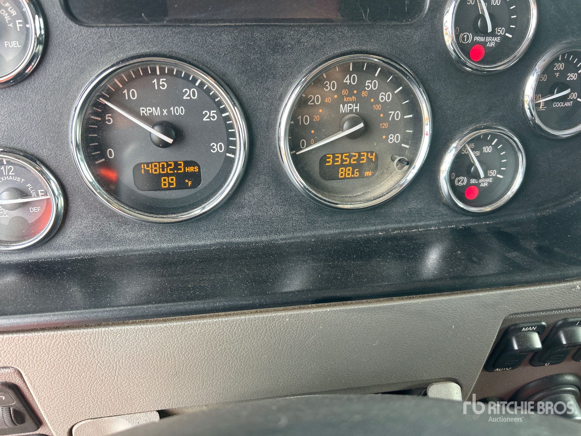2019 Peterbilt 348