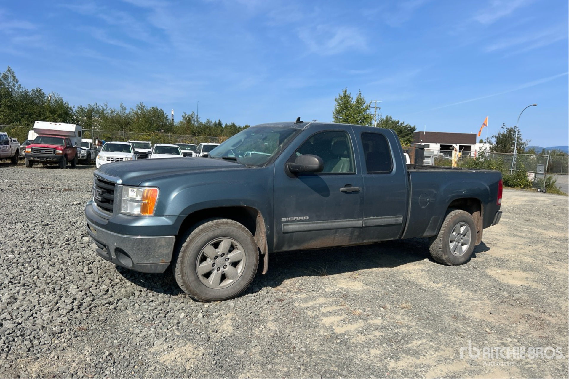General Appearance with Picture, Left Front Corner